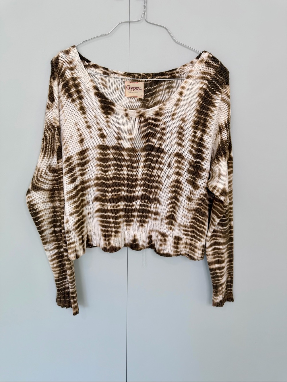 GYPSY 05 Women’s Tie Dye Slouchy Knit Off Shoulder Sweater Olive Green and Cream